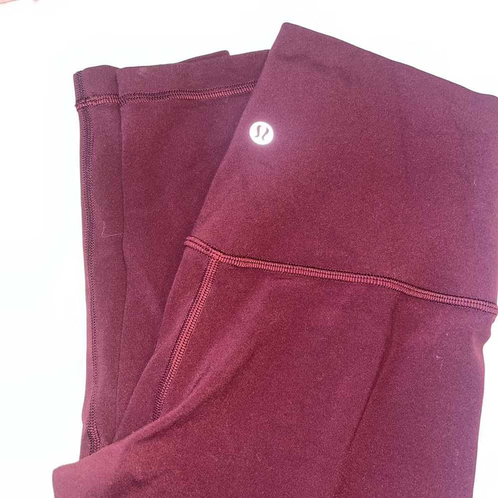 28” LULULEMON LEGGINGS